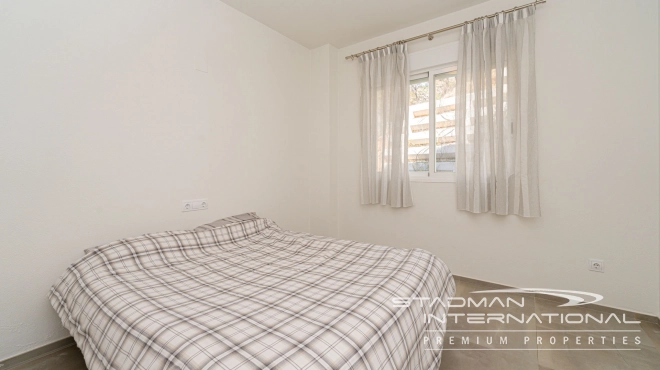 Romslig Hjørneleilighet med Vakker Sjøutsikt i Altea Hills