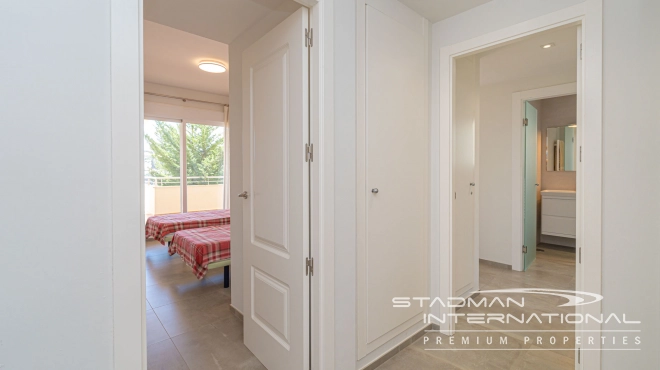 Romslig Hjørneleilighet med Vakker Sjøutsikt i Altea Hills