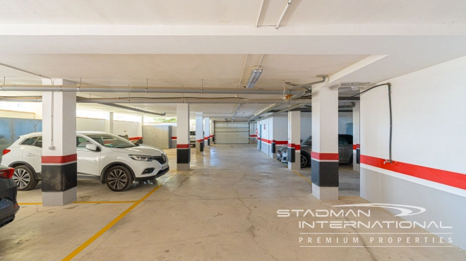 Romslig Hjørneleilighet med Vakker Sjøutsikt i Altea Hills