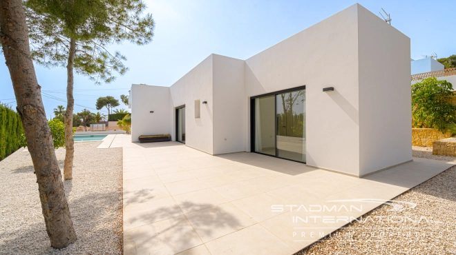 Modern Villa on One Floor in Ibiza Style with Sea View