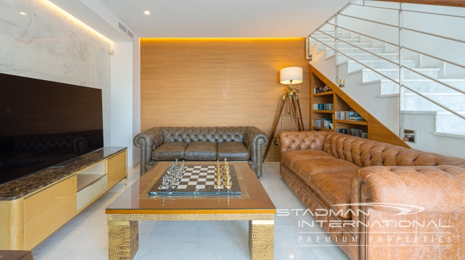 Modern Villa with Fantastic Sea Views in Altea La Vella