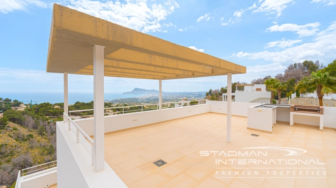 Modern Villa with Fantastic Sea Views in Altea La Vella