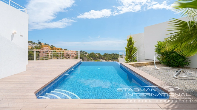 Modern Villa with Fantastic Sea Views in Altea La Vella