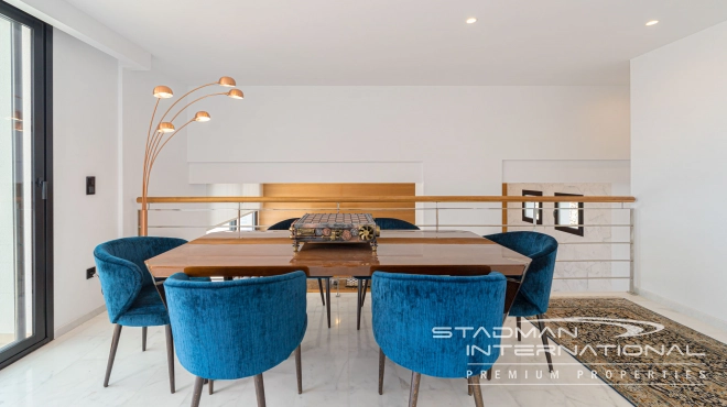 Modern Villa with Fantastic Sea Views in Altea La Vella