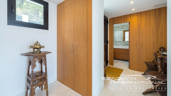 Modern Villa with Fantastic Sea Views in Altea La Vella