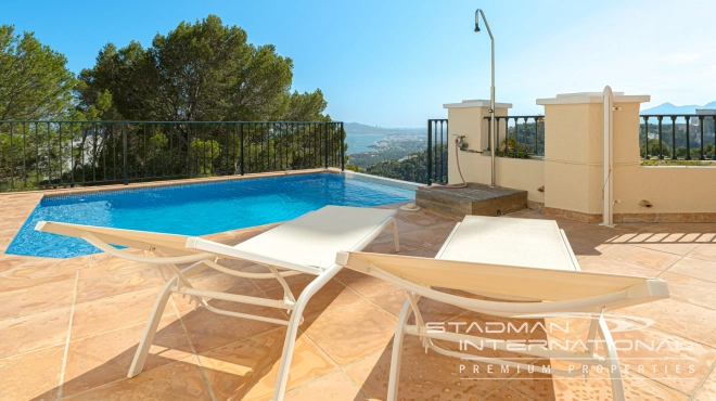 Luksusleilighet med Privat Basseng og Fantastisk Havutsikt