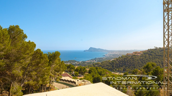 Luksusleilighet med Privat Basseng og Fantastisk Havutsikt