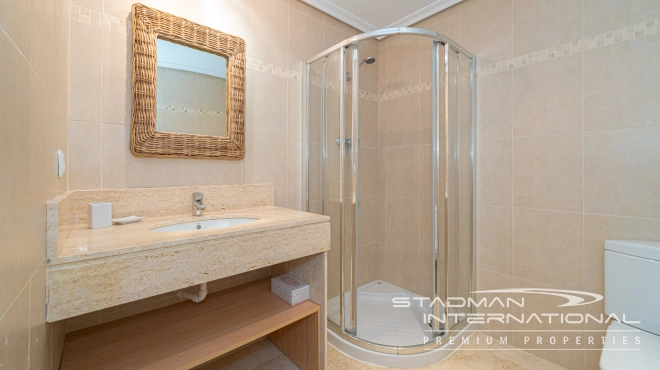 Luksusleilighet med Privat Basseng og Fantastisk Havutsikt