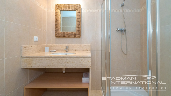 Luksusleilighet med Privat Basseng og Fantastisk Havutsikt