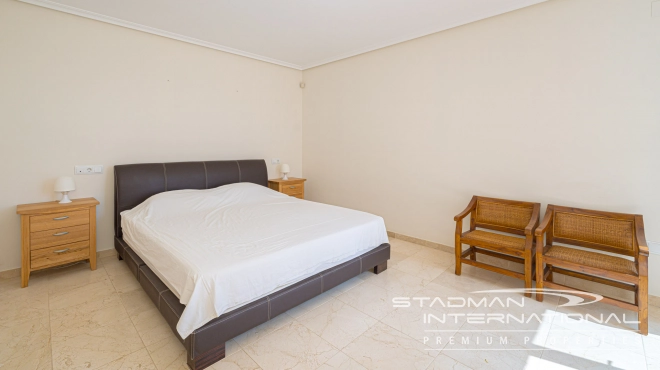 Luksusleilighet med Privat Basseng og Fantastisk Havutsikt