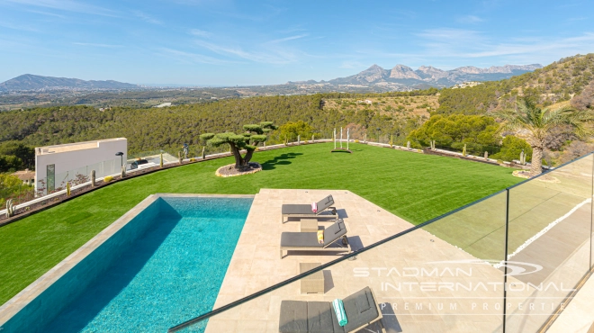 Luxury Sea View Villa on the Best Plot of Altea la Vella