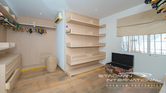 Centrally Located Villa on a Large Plot with Beautiful Sea Views