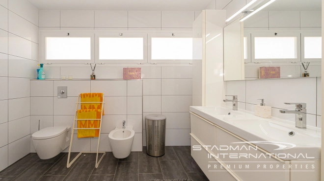 Large Villa with Beautiful Sea Views in the Sierra de Altea