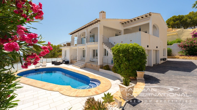 Large Villa with Beautiful Sea Views in the Sierra de Altea