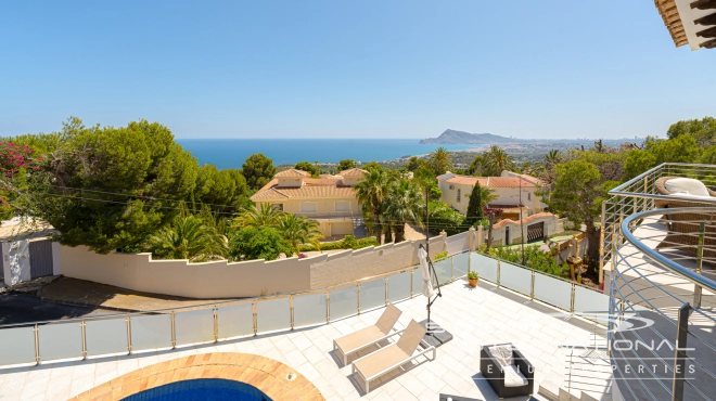 Large Villa with Beautiful Sea Views in the Sierra de Altea