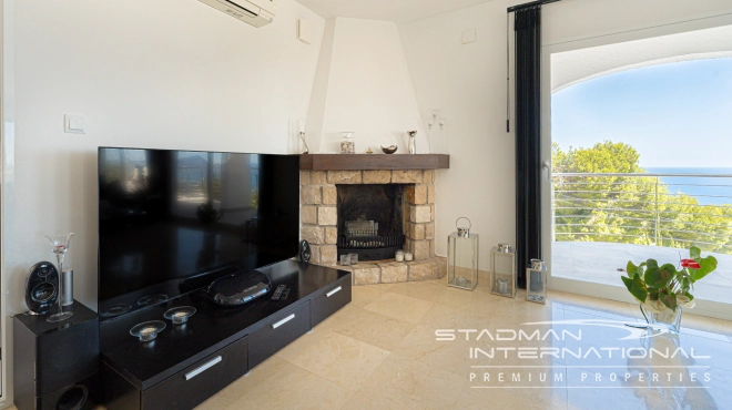 Large Villa with Beautiful Sea Views in the Sierra de Altea