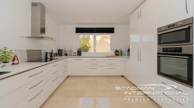 Large Villa with Beautiful Sea Views in the Sierra de Altea