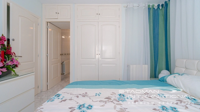 Single Storey Villa with Pool and Beautiful Sea Views