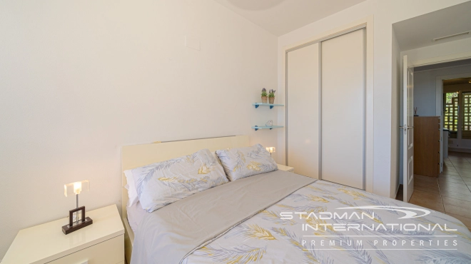 Toppleilighet med Romslige Terrasser og Havutsikt i Altea Hills