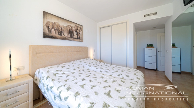 Toppleilighet med Romslige Terrasser og Havutsikt i Altea Hills