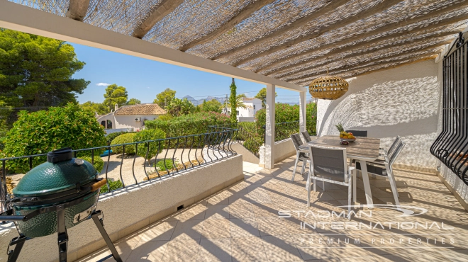 Renovated Villa with Guest Apartment Close to La Olla Beach