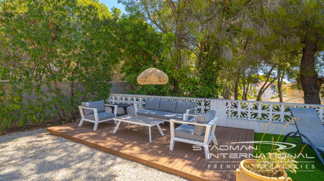 Renovated Villa with Guest Apartment Close to La Olla Beach