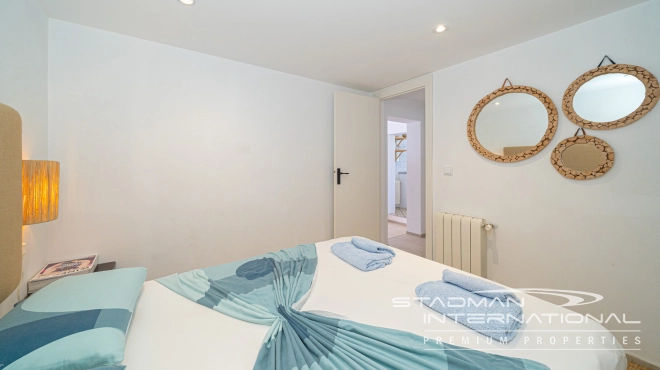 Renovated Villa with Guest Apartment Close to La Olla Beach