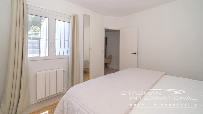 Renovated Villa with Guest Apartment Close to La Olla Beach