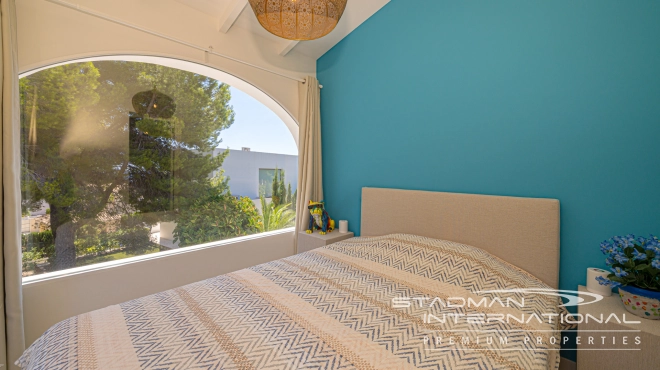 Renovated Villa with Guest Apartment Close to La Olla Beach