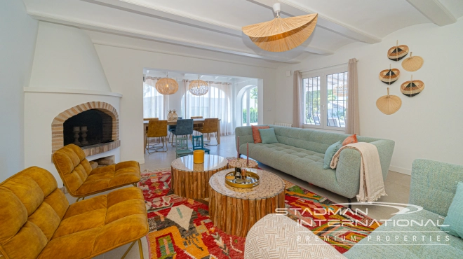 Renovated Villa with Guest Apartment Close to La Olla Beach