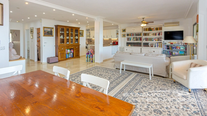 Nydelig toppleilighet med fantastisk havutsikt i Altea