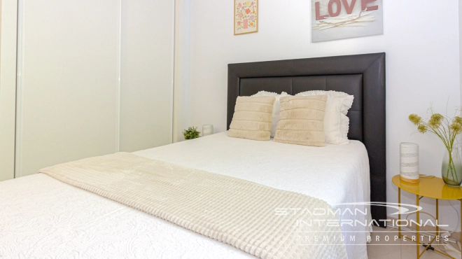 Romslig dupleks-topleilighet med fantastisk utsikt i Mascarat