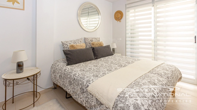 Romslig dupleks-topleilighet med fantastisk utsikt i Mascarat