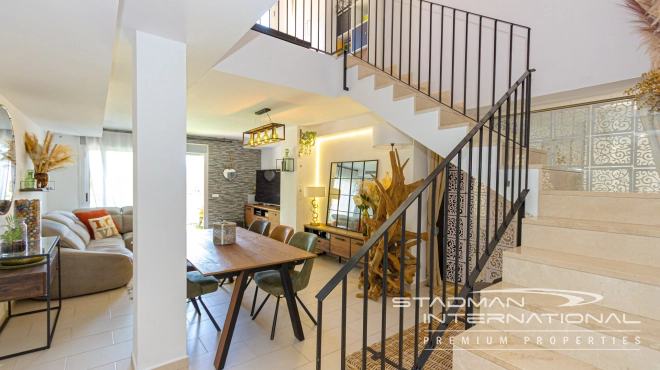 Romslig dupleks-topleilighet med fantastisk utsikt i Mascarat