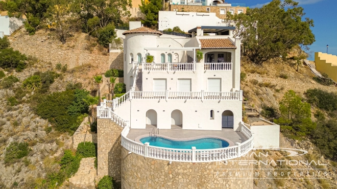 Stunning Villa with the Most Beautiful Sea Views in Altea Hills