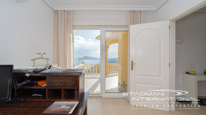 Elegant Villa in Altea Hills with Stunning Sea Views