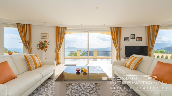 Elegant Villa in Altea Hills with Stunning Sea Views