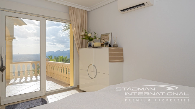 Elegant Villa in Altea Hills with Stunning Sea Views