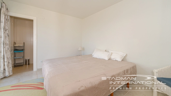 Spacious Family Villa with Guest Apartment and Stunning Sea View