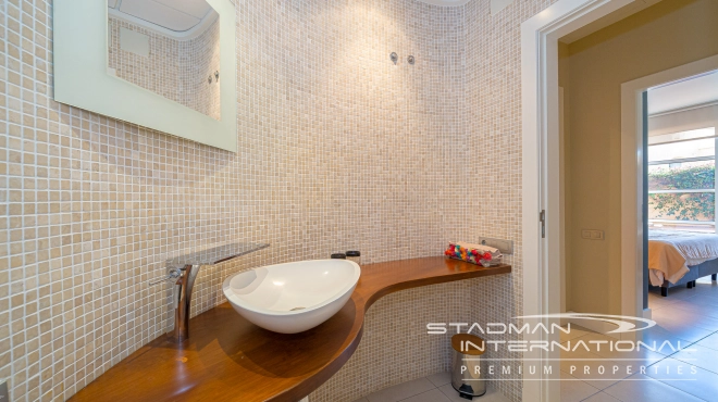 Spacious Luxury Villa with Stunning Sea Views in Altea Hills