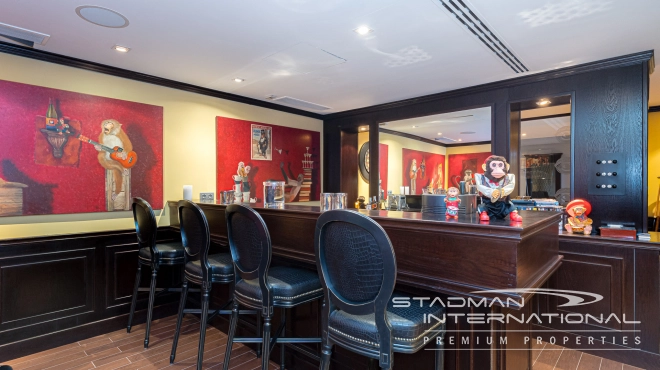 Spacious Luxury Villa with Stunning Sea Views in Altea Hills