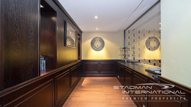 Spacious Luxury Villa with Stunning Sea Views in Altea Hills