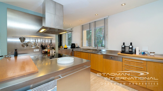 Spacious Luxury Villa with Stunning Sea Views in Altea Hills