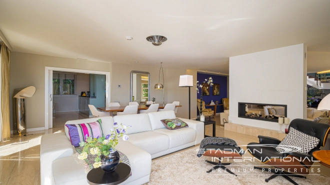 Spacious Luxury Villa with Stunning Sea Views in Altea Hills