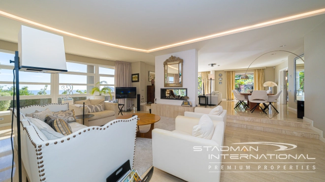 Spacious Luxury Villa with Stunning Sea Views in Altea Hills