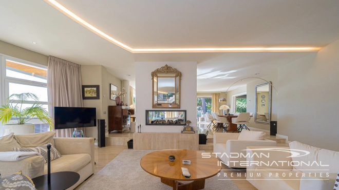 Spacious Luxury Villa with Stunning Sea Views in Altea Hills