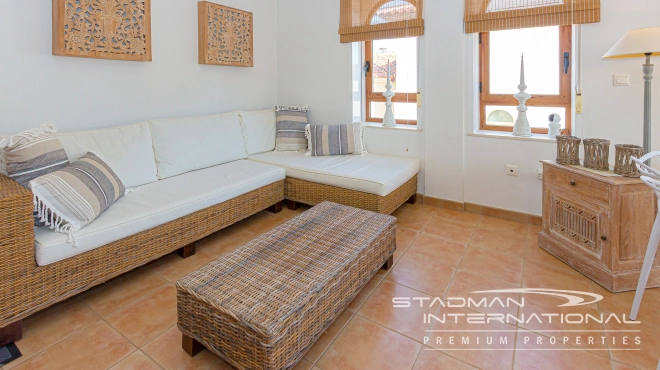 Penthouse Apartment with South-Facing Terrace in the Center of Albir