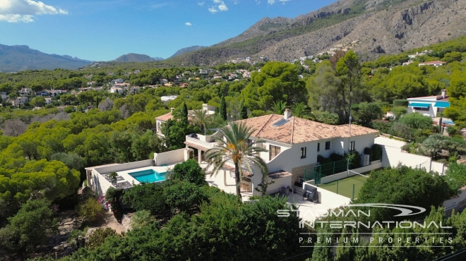 Beautiful Villa With Panoramic Sea Views Near Altea La Vella