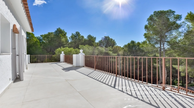 Renovated Mediterranean Villa Near the Altea Golf Club