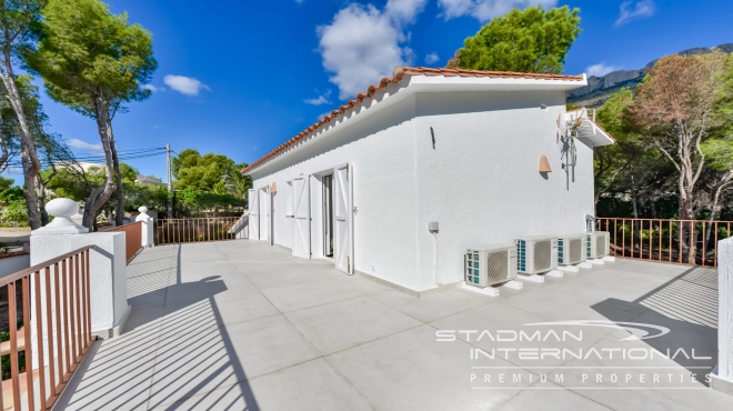 Renovated Mediterranean Villa Near the Altea Golf Club